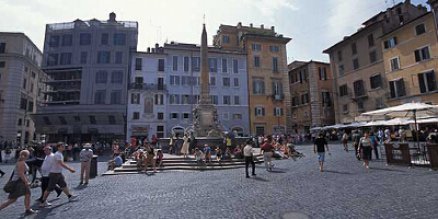 who is buried in the pantheon